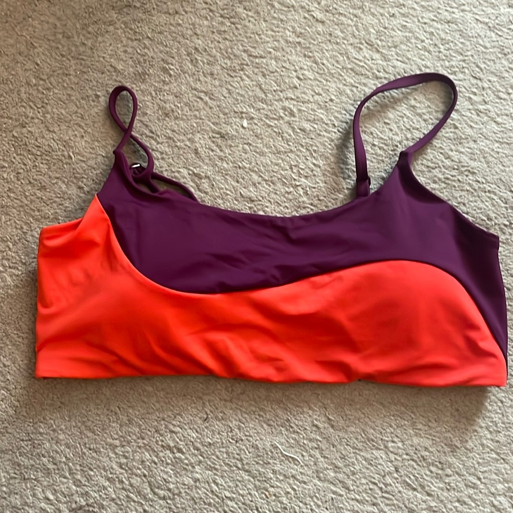 Athleta scoopneck bikini top size L